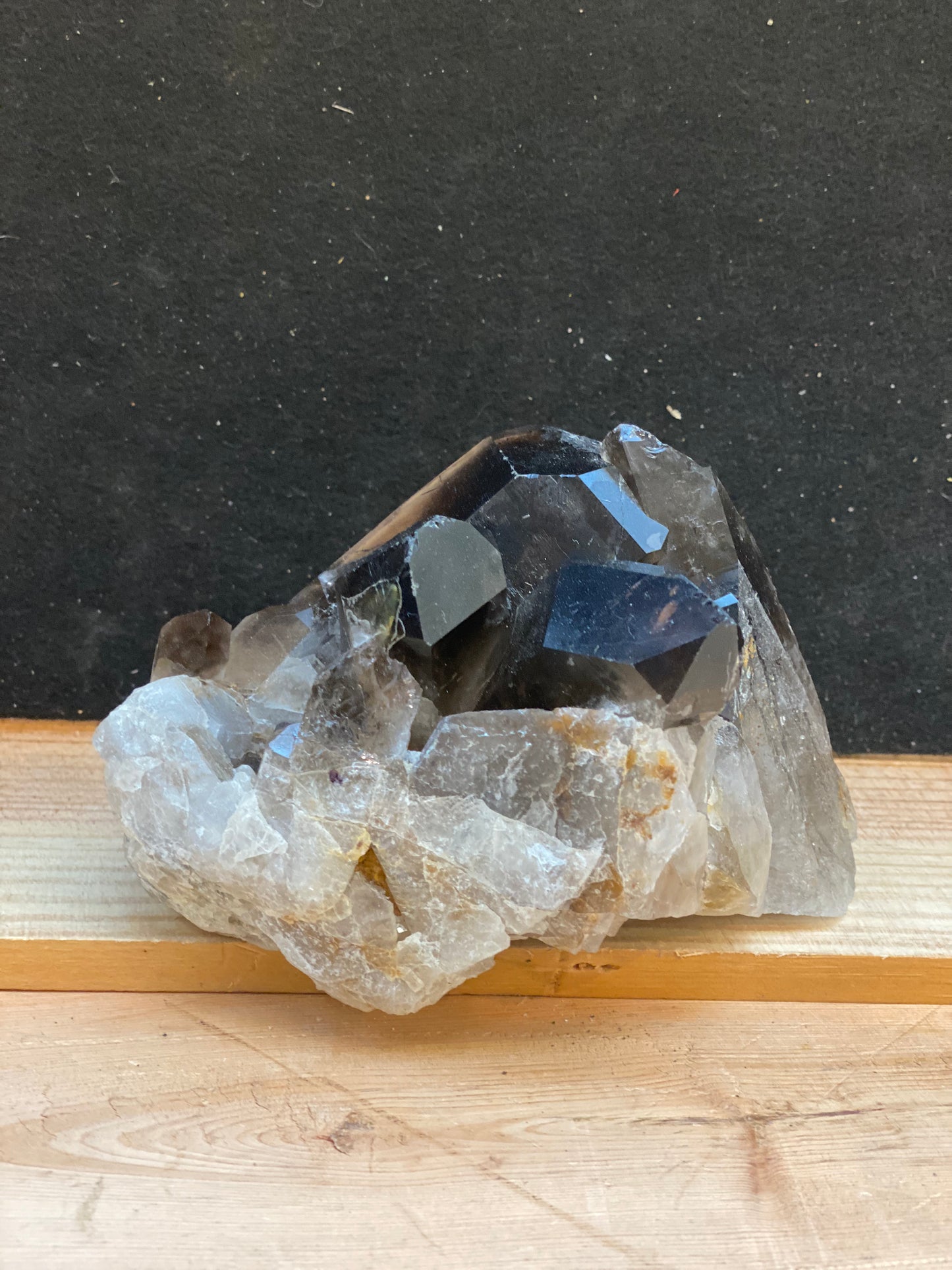 Smoky Quartz Crystal - Unveiling the Power of Elegance and Grounding