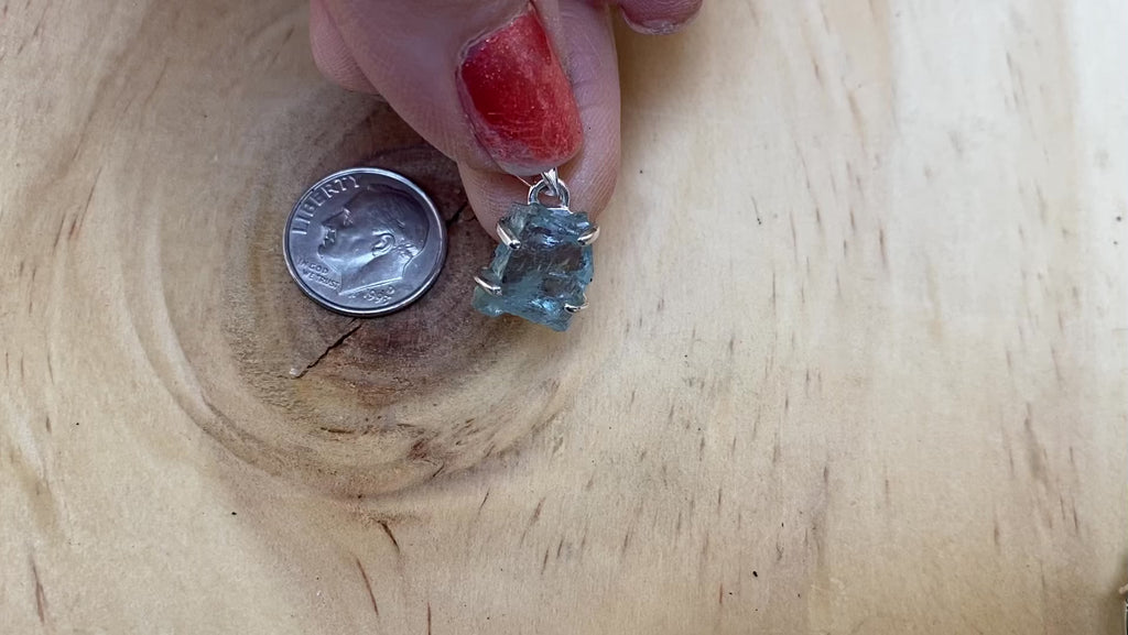 Rough Aquamarine Pendant