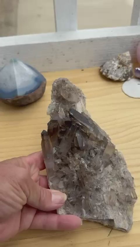 🤎 Smoky Quartz C – Light, Grounded, and Energized